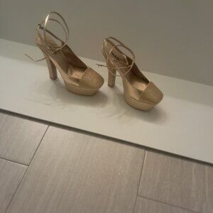 Gold Stack with Glittery Detail - 70's Throwback